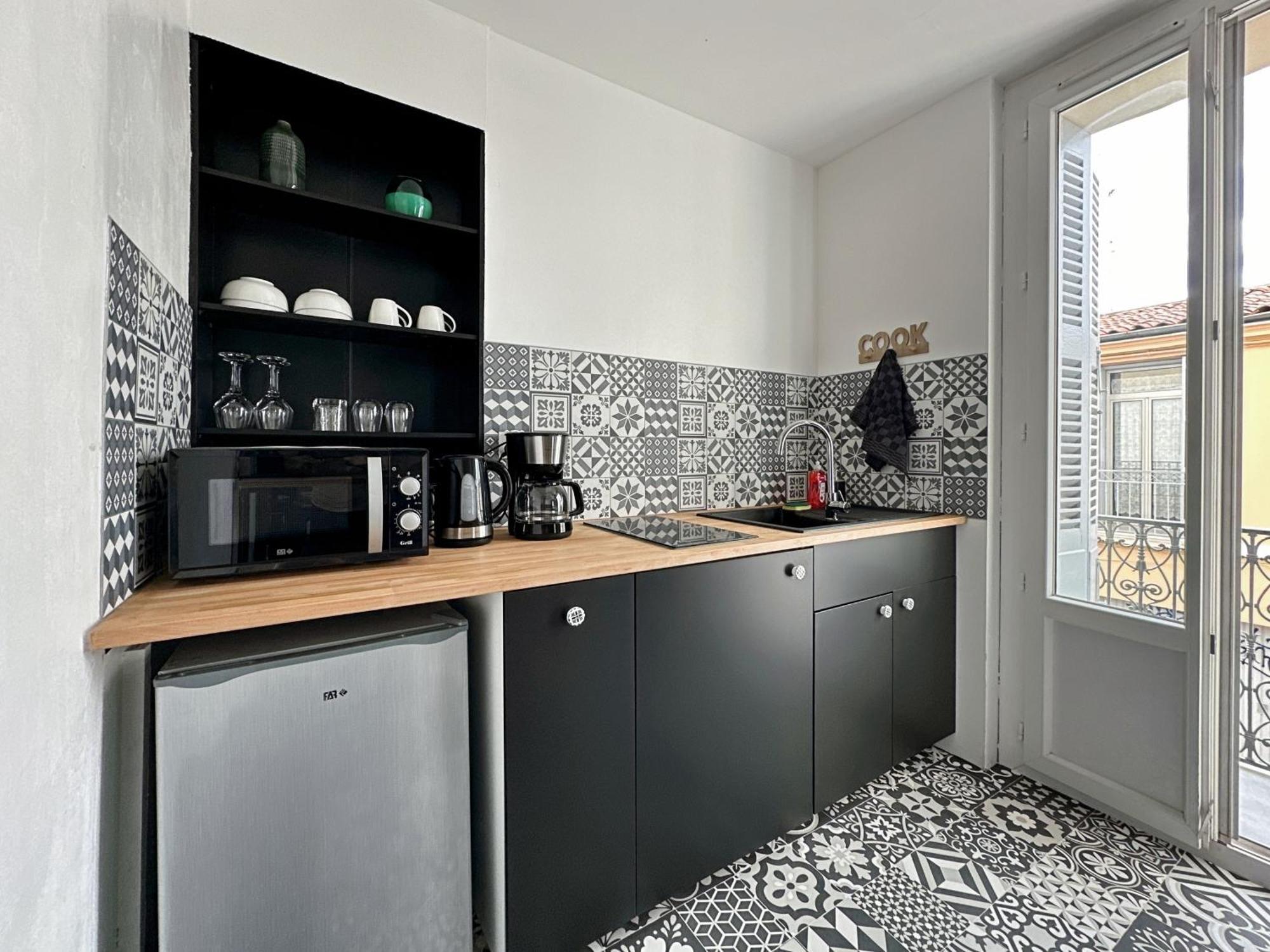 Appartement Entier Cosy Avec Balcon - Centre มงต์เปอลิเยร์ ภายนอก รูปภาพ